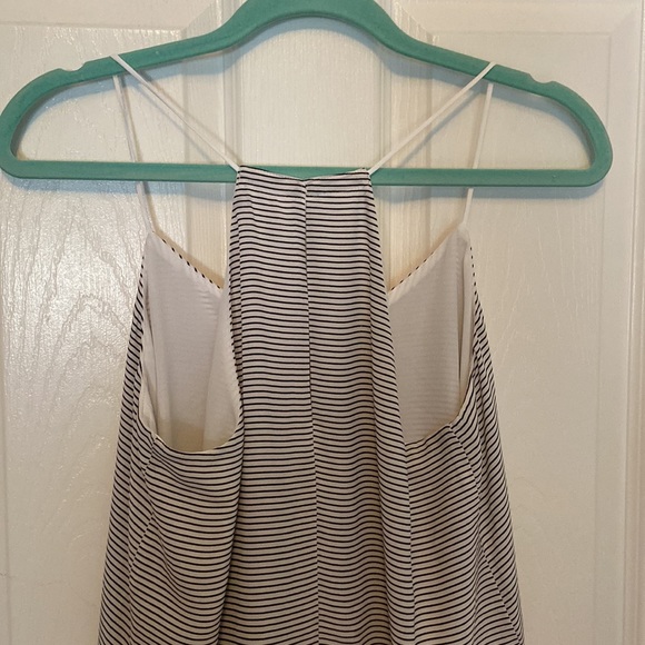 Express halter keyhole back tank top - Picture 2 of 6